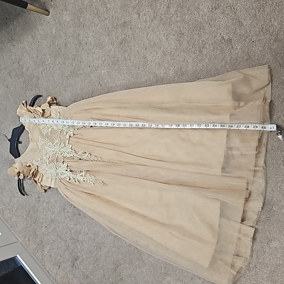 TRISH SCULLY BIANCA Gown - Picture 12 of 12